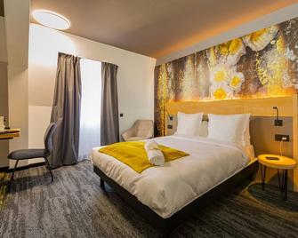 Berti Hôtel Mulhouse Centre Gare贝尔蒂穆尔豪斯中心站酒店 - 米卢斯 - 睡房