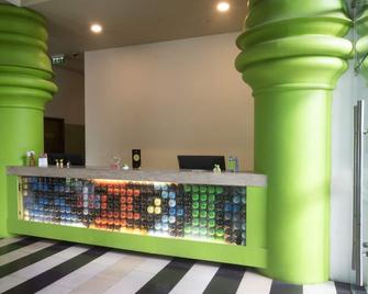 萨邦麦可思万酒店 - 雅加达 - 柜台