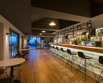 佛罗里雅海滩酒店 - 阿拉尼亚 - 酒吧