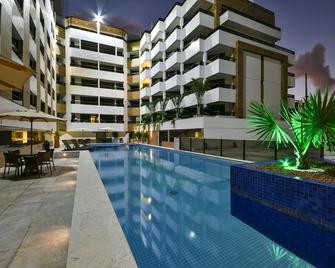 里托拉尔歌德公寓酒店 - 若昂佩索阿 - 游泳池
