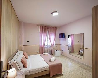 Napoli Fly Guest House 290 - 那不勒斯 - 睡房