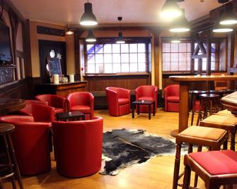 阿拉红屋酒店及餐厅 - 奥贝奈 - 休息厅