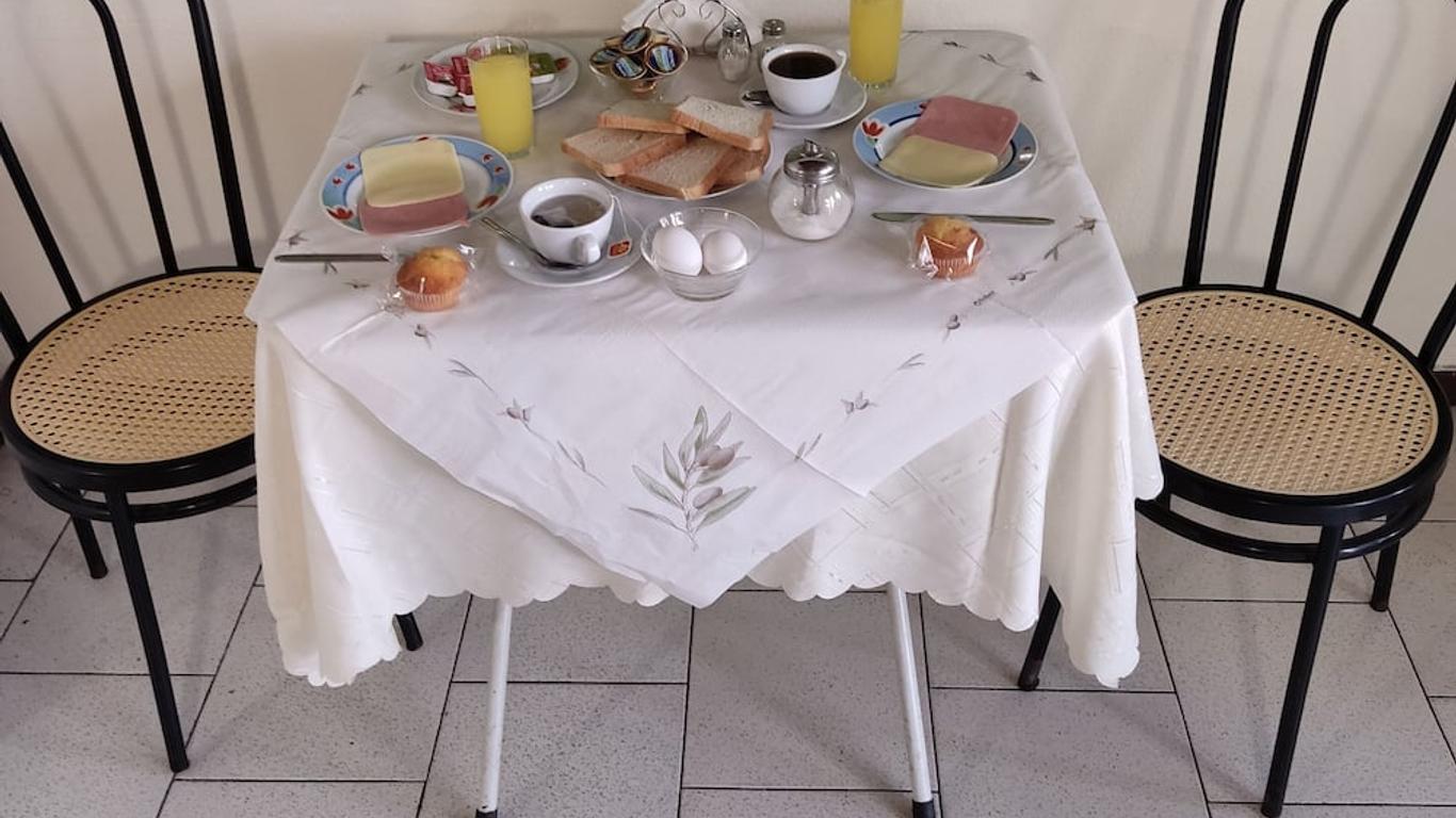 雅典精英酒店