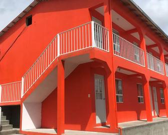 多涅库鲁西塔酒店 - 克雷尔 - 建筑
