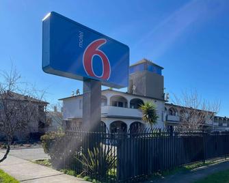 Civic Center Motel - 里士满 - 建筑