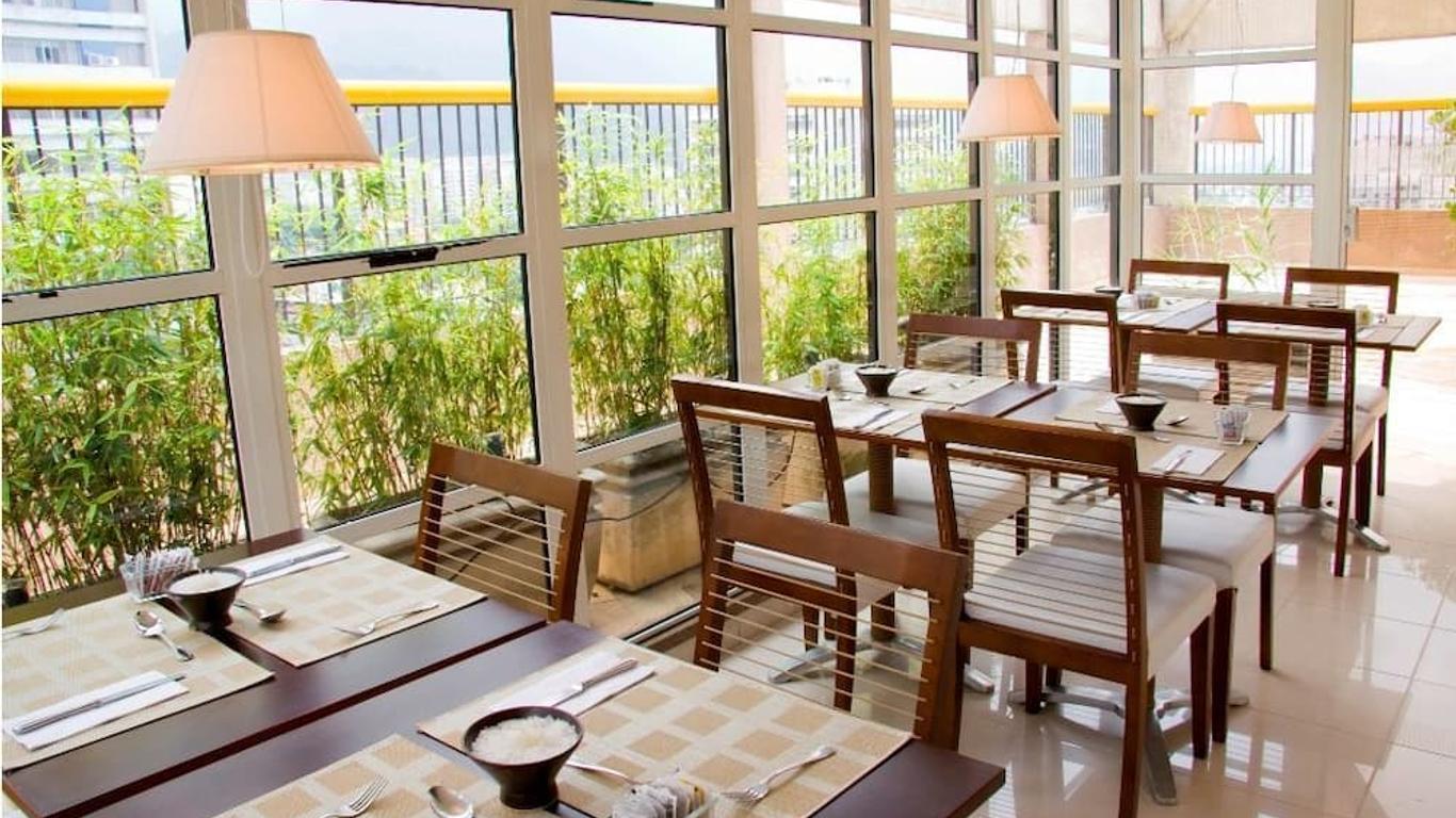 克拉里奇MC住宅酒店