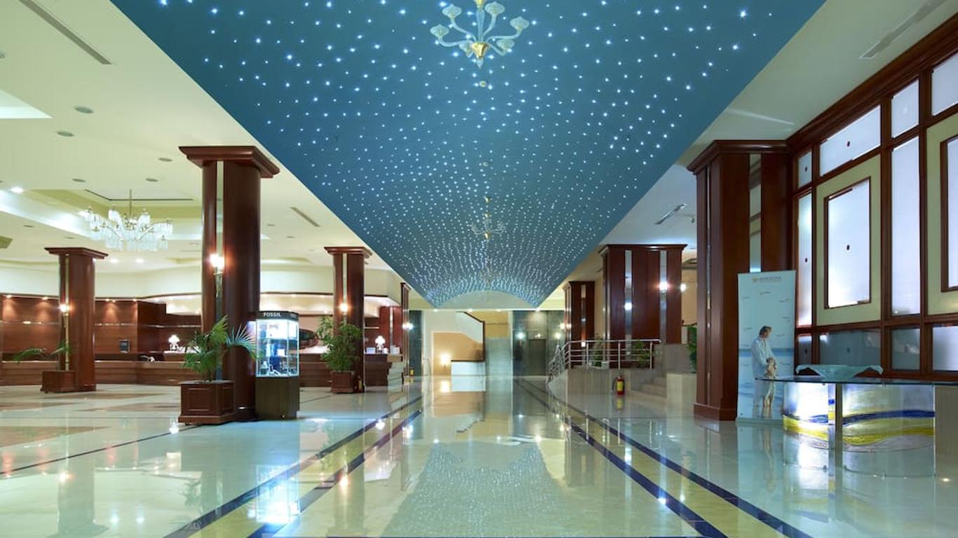 基普里奥迪斯全景酒店