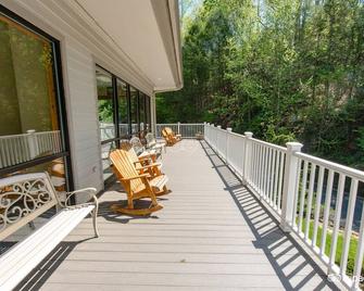 One Bedroom Standard Luxury Villa, Gatlinburg, Tennessee (1884485) - 加特林堡 - 阳台