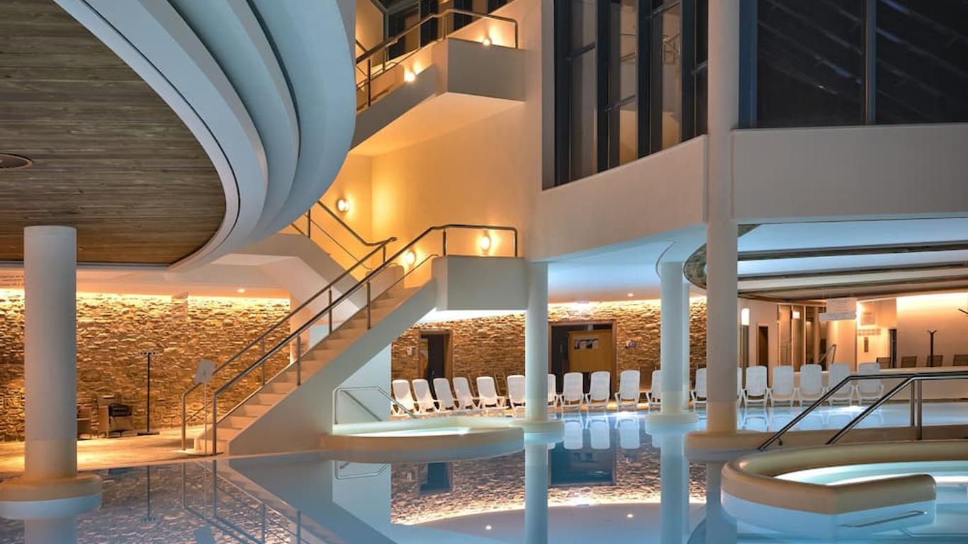 桑纳多美奈梅根 Spa 酒店
