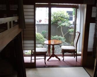 高天旅馆 - 奈良市 - 睡房
