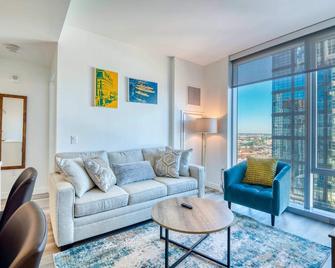 Luxury Apt With City Views - Hub-2310 - 波士顿 - 客厅