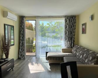 Atlantis Resort and Spa - 布尔加斯 - 客厅