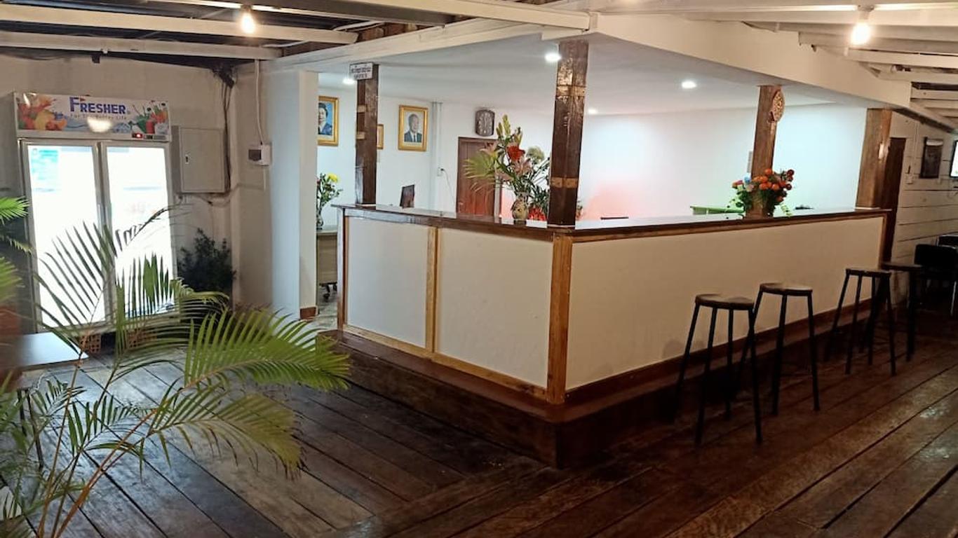 自由小屋高龙萨洛姆