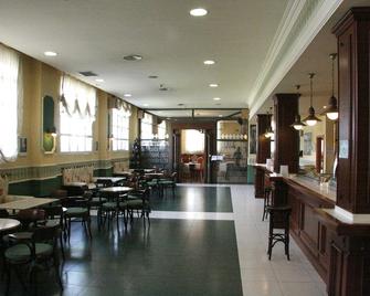 拉萨体育酒店 - 巴利亚多利德 - 餐馆