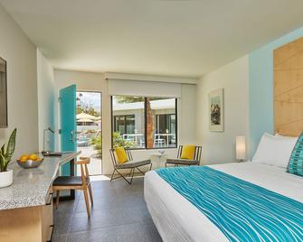 双棕榈度假村 - 一个同性恋男子的度假村 - 棕榈泉 - 睡房