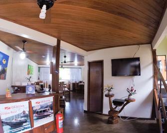 瑞堪托度萨比亚酒店 - Vila do Abraao - 柜台