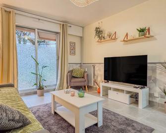 Villa Bel Air - appartement avec jardin et parking - 沙特尔 - 客厅