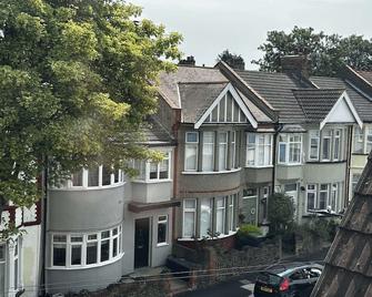 Silverdale House萨维尔戴尔房子 - 滨海绍森德 - 建筑