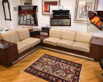 Eucalyptus Resort - Roma San Paolo - - 罗马 - 客厅