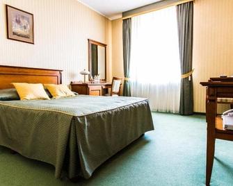 Stacja Nowa Gdynia Bed & Breakfast Aquapark - 罗兹 - 睡房