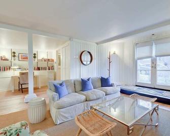 Fabulous Classic Victorian Home in Pacific Heights - 旧金山 - 客厅