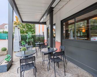B&b酒店mulhouse Dornach - 米卢斯 - 露台
