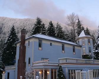 Alexander's Lodge At Mt Rainier (Breakfast Included, NO Pets) - 阿什福德(华盛顿州) - 建筑