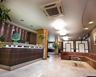 麦尔夸特酒店 - 夏卡 - 大厅