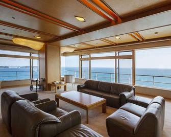 浦岛酒店 - 那智胜浦町 - 客厅