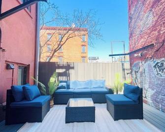 3br 2baths With Private Outdoors - 纽约 - 阳台
