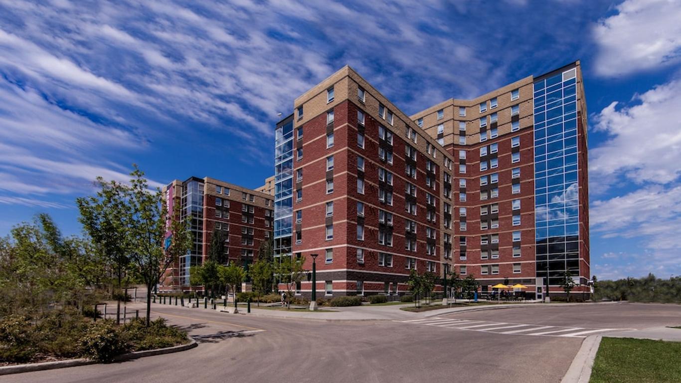 麦科文大学住宅酒店