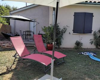 Gite For 2 People Near Macon In Burgundy. - 马孔 - 露台
