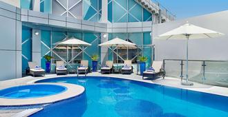 布尔迪拜城市四季酒店 - 迪拜 - 游泳池
