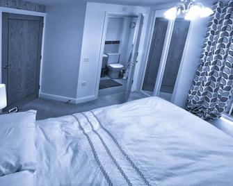 Salisbury 2-bed Luxury Apartment - 索尔兹伯里 - 睡房