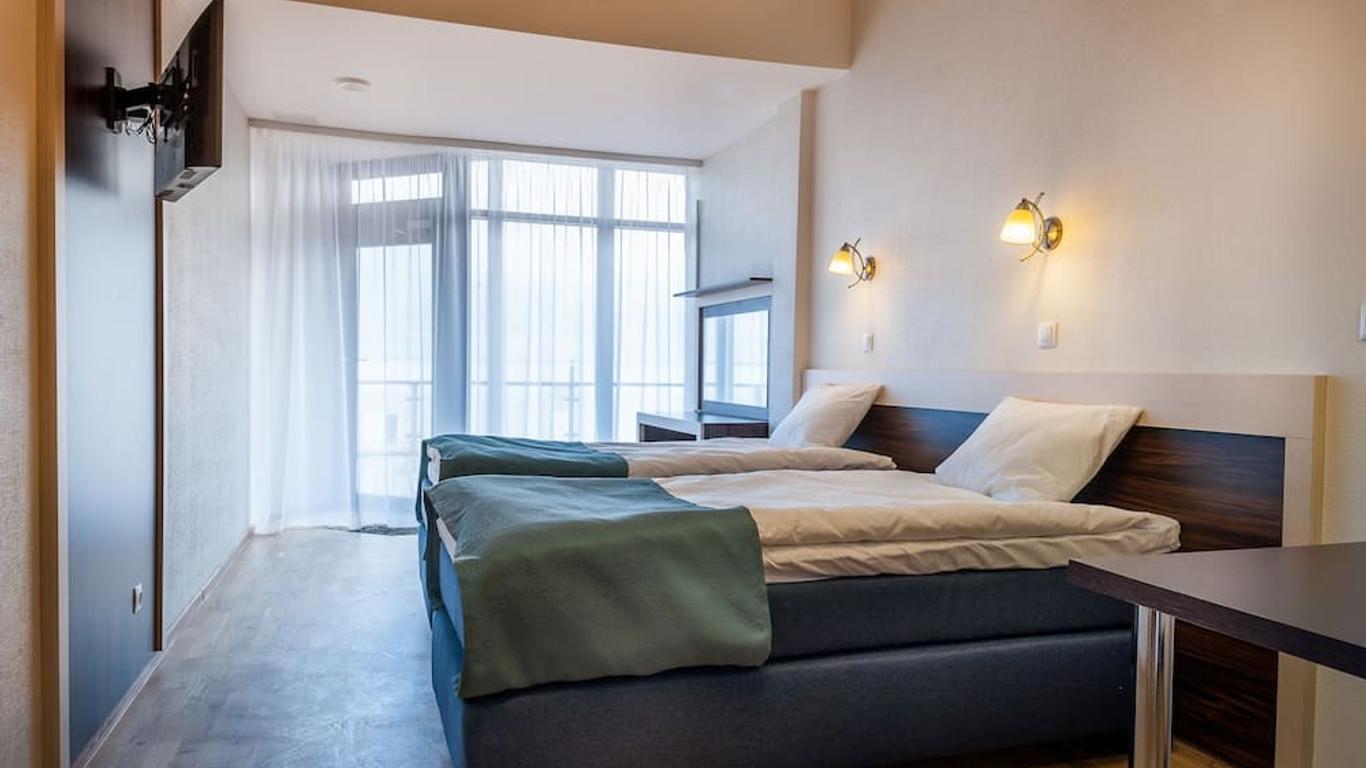 皮利塔海滩公寓酒店及 Spa