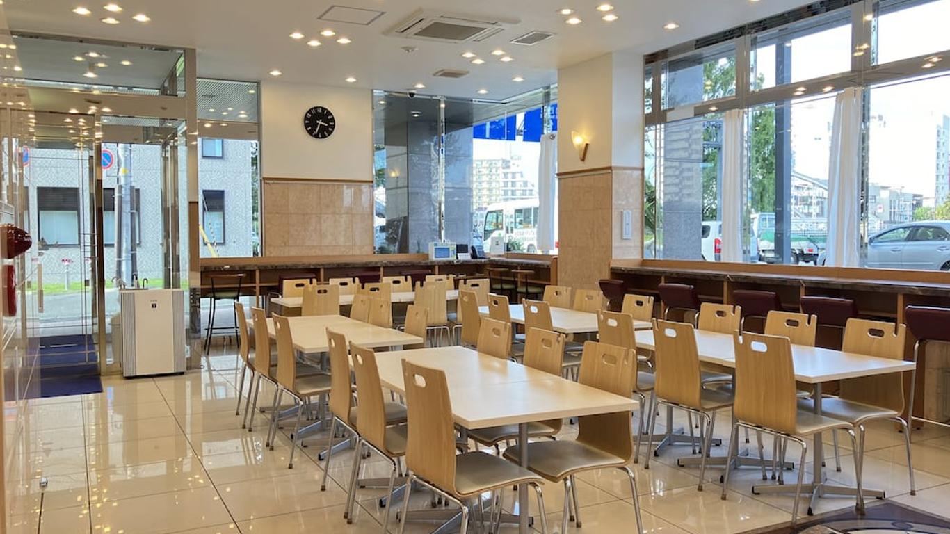 盛冈站南口站前东横inn酒店
