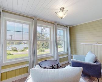 Mill Pond Suite - East Boothbay - 客厅