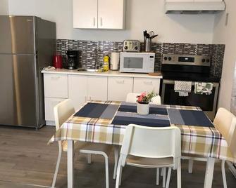 Christon Exotic Suite - A Homey Suite - 哈利法克斯