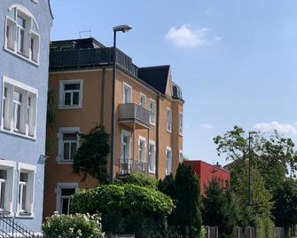Apartmenthaus Rankestraße 4 - 德累斯顿 - 建筑
