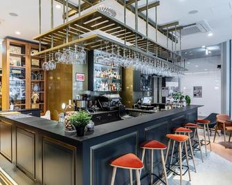 阿尔特斯旧城波兹南酒店 - 波兹南 - 酒吧