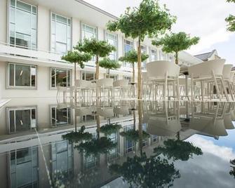 布卡拉瑞希豪斯圆顶会议中心旅馆 - 维尔茨堡 - 建筑