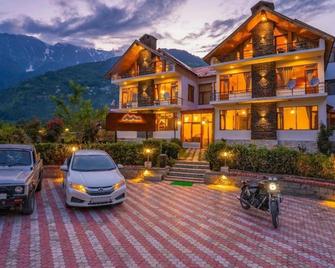 Ivaan Cottages X Mount Ville, Burwa, Manali - 马纳里 - 建筑