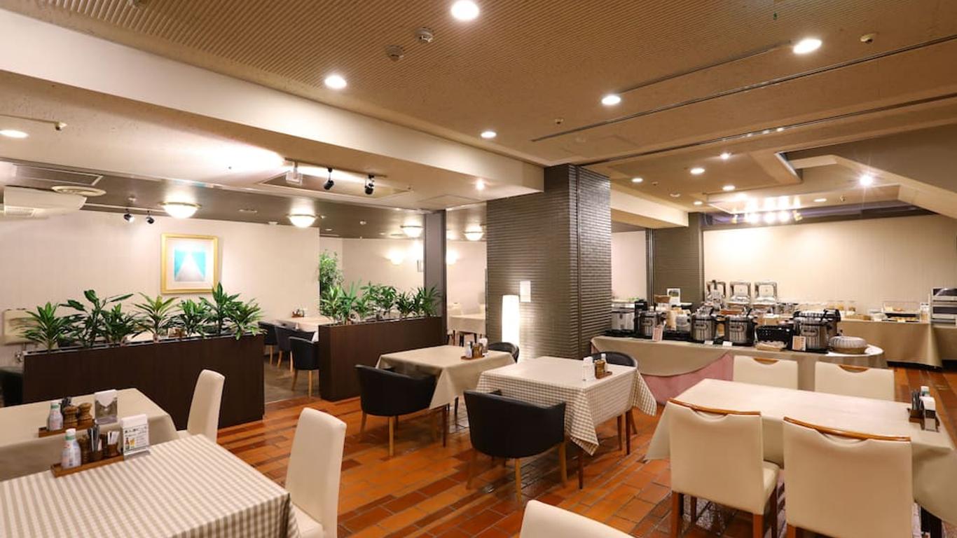八户格兰酒店