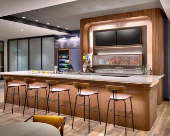 Courtyard by Marriott Ames - 埃姆斯 - 酒吧
