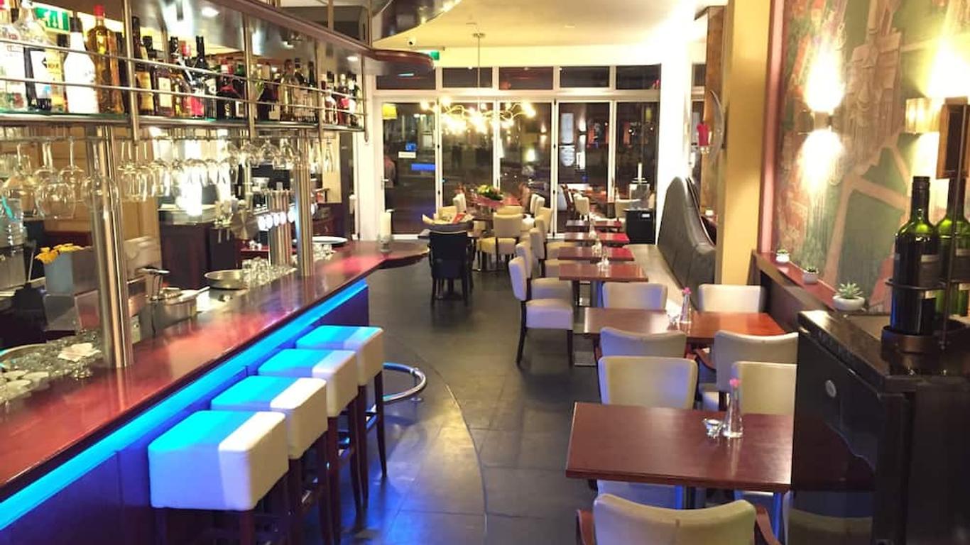 蒙塔格纳戴尔蒙多酒店