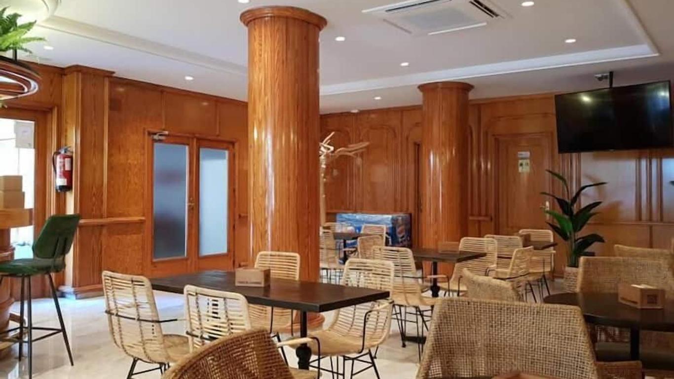 泰勒马尔酒店