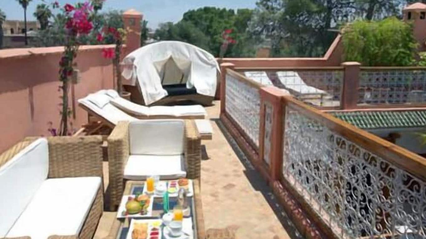 查理玛摩洛哥传统庭院住宅
