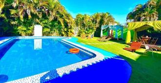 卡朗达生态村酒店 - 博尼图 - 游泳池