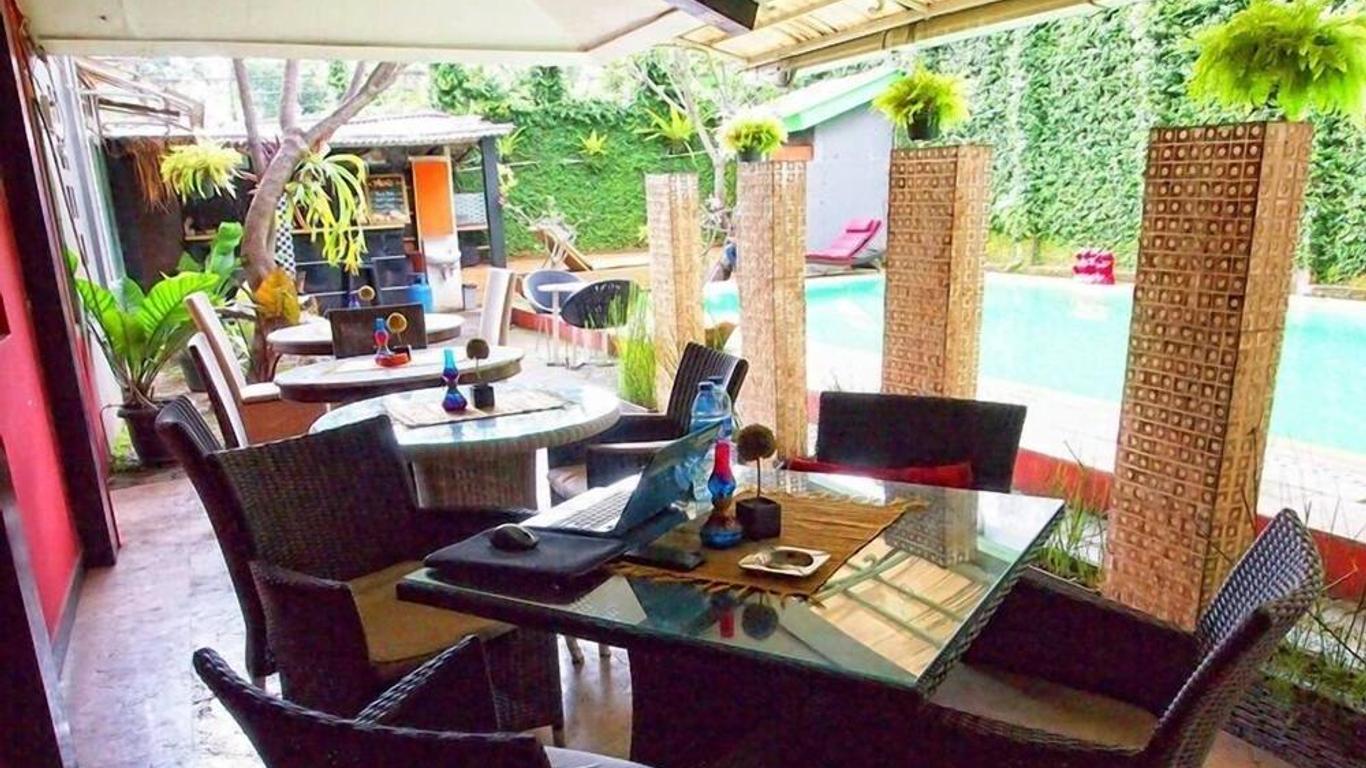 麦文布特酒店