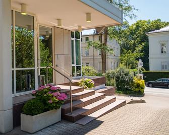 威斯巴登丰塔纳酒店 - 威斯巴登 - 建筑